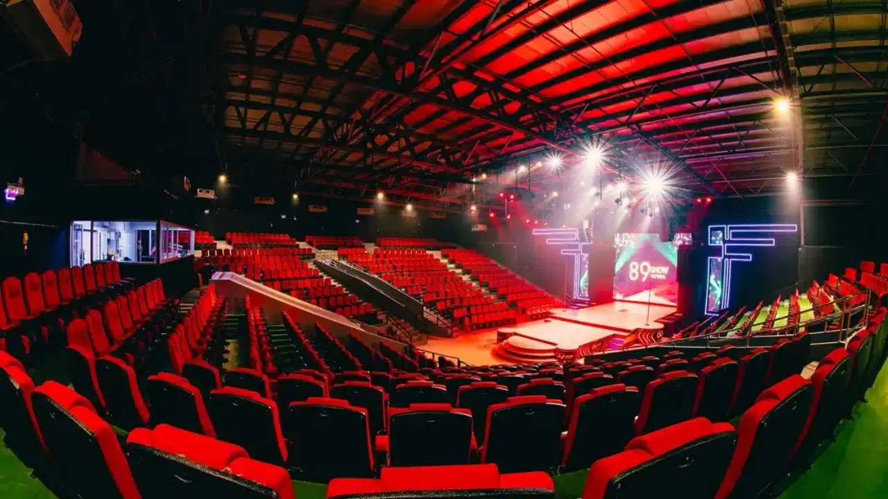89 Show in Bangkok with spectacular stage performances
